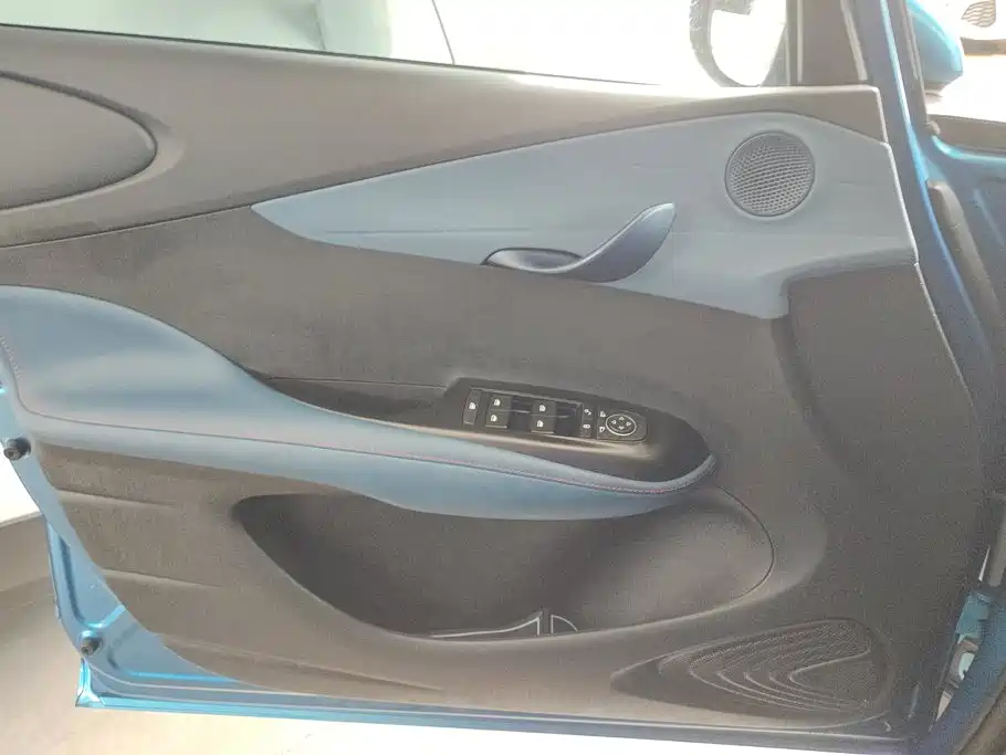 BYD Dolphin 2022