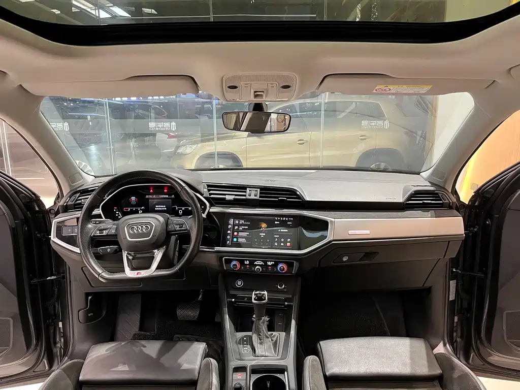 Audi Q3 Sportback 2022 — фото 14