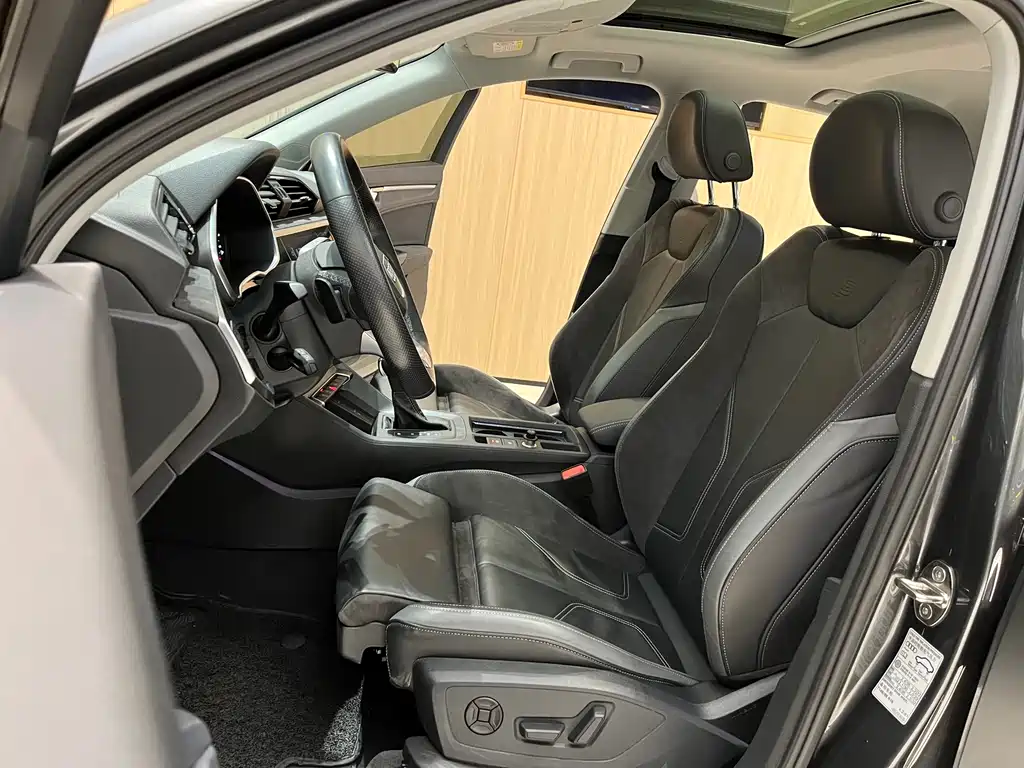 Audi Q3 Sportback 2022 — фото 9