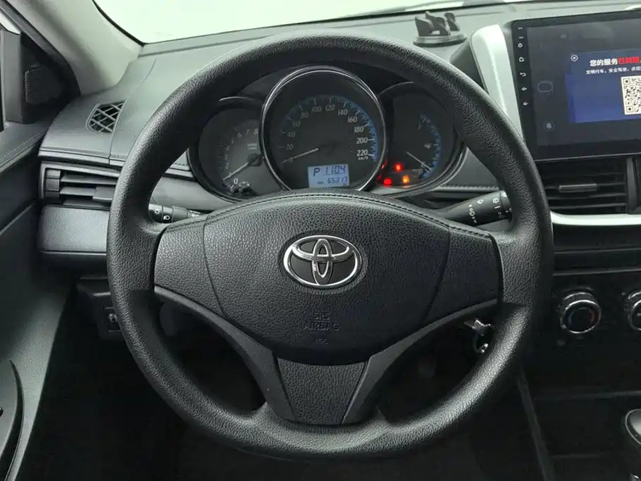 Toyota Yaris L 2018 — фото 15