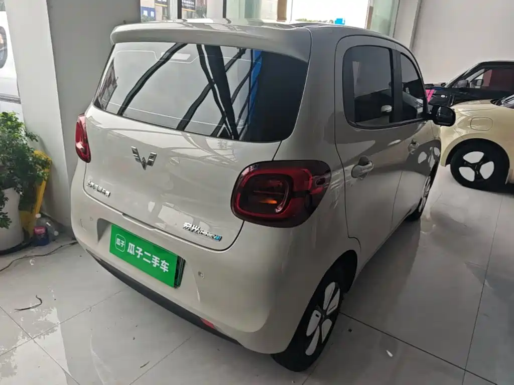 Wuling Hongguang MINIEV 2025