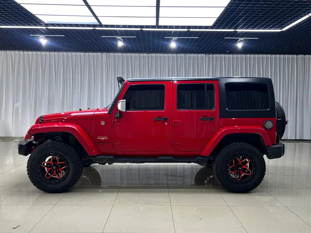Jeep Wrangler 2015 — фото 3