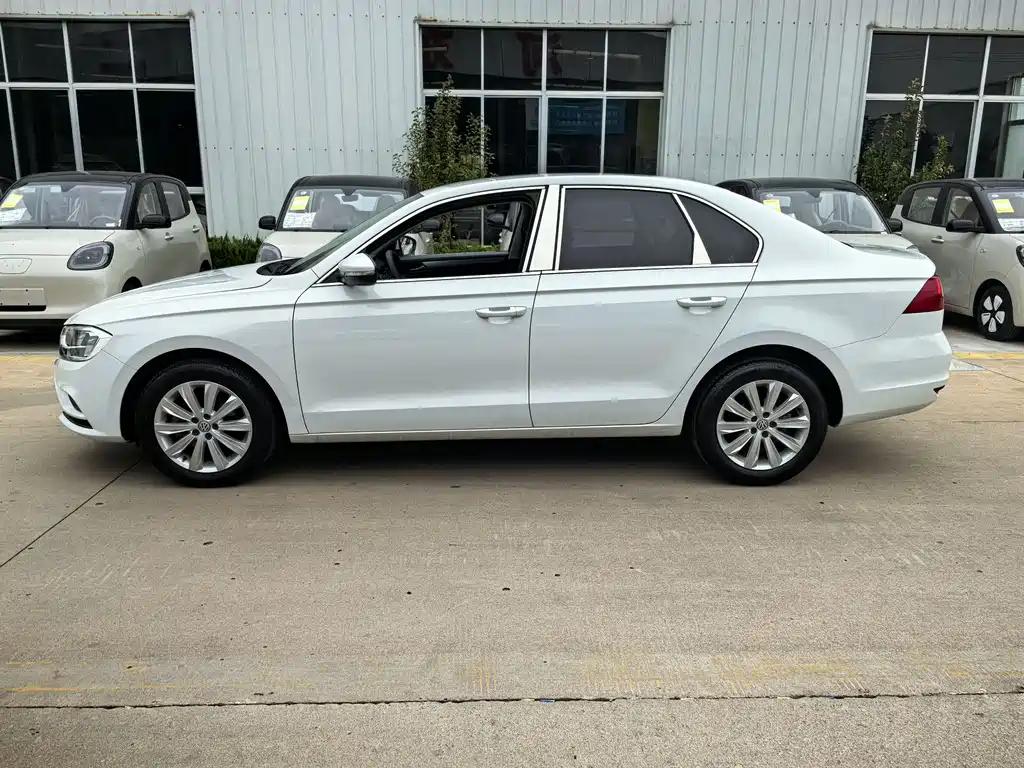 Volkswagen Bora 2021