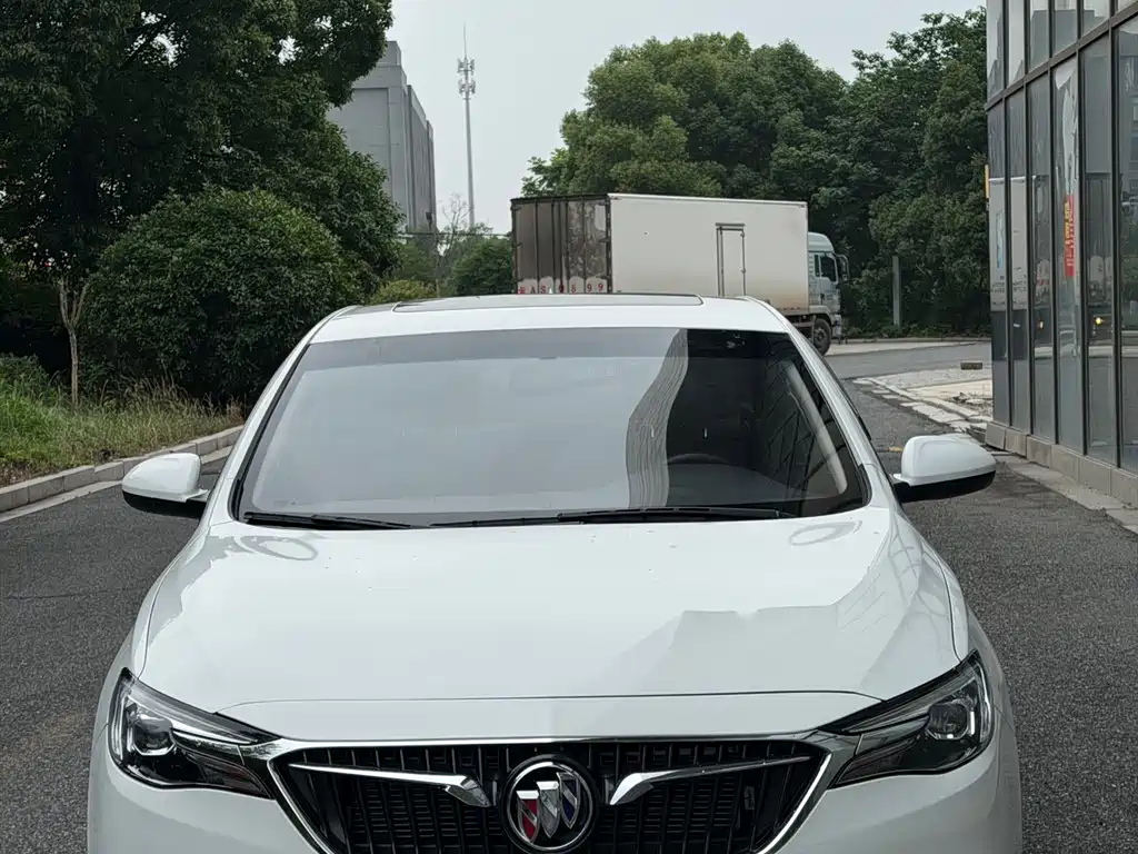 Buick Excelle 2019 — фото 10