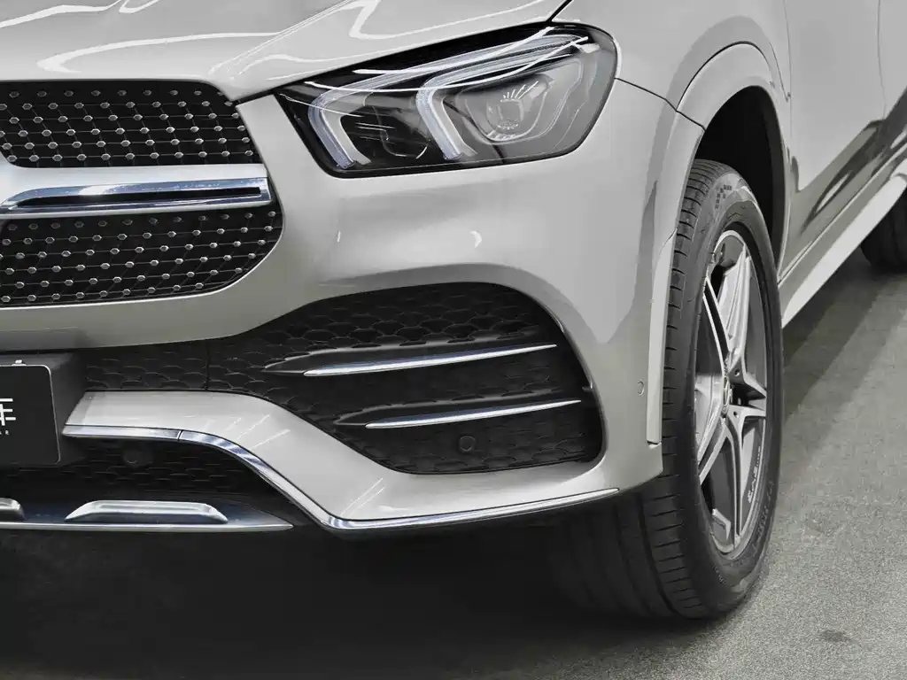 Mercedes-Benz GLE 2019 — фото 18