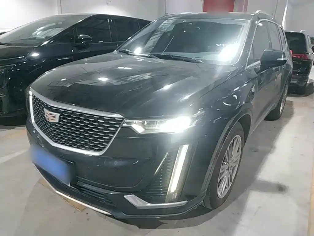 Cadillac XT6 2021 — фото 2