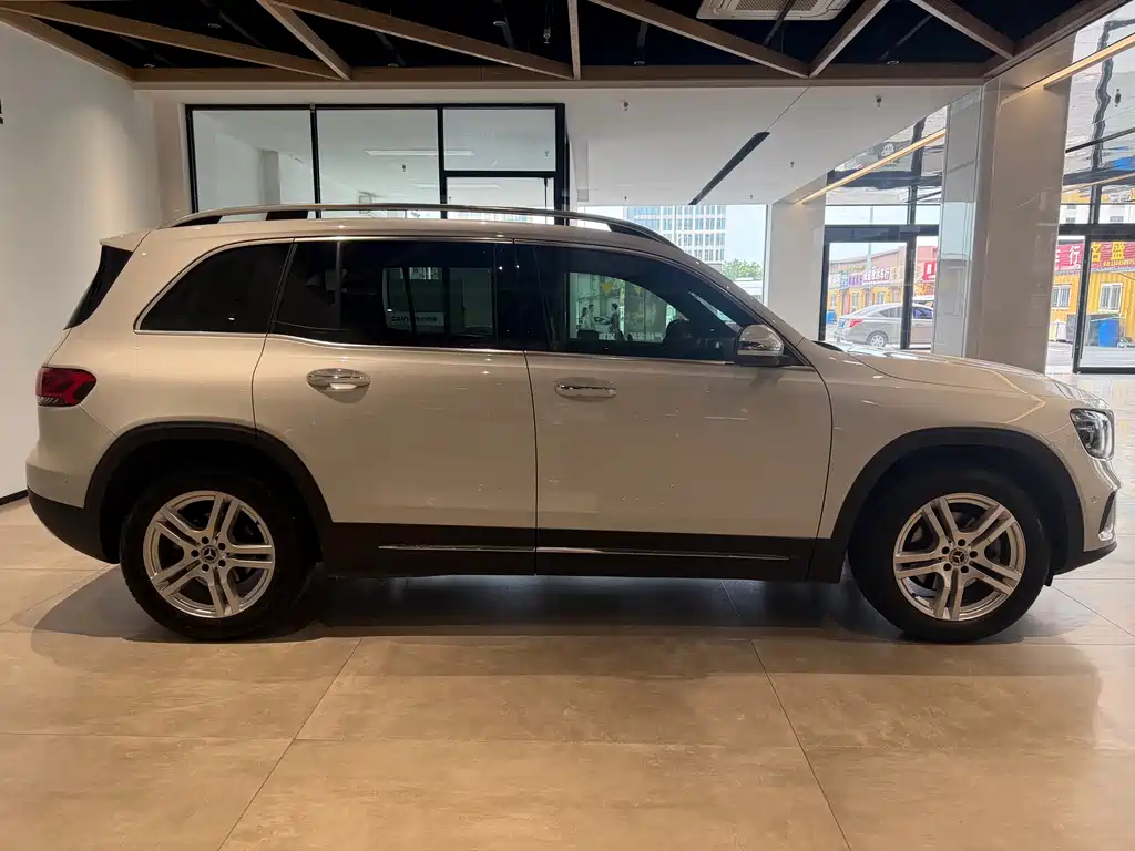 Mercedes-Benz GLB 2020