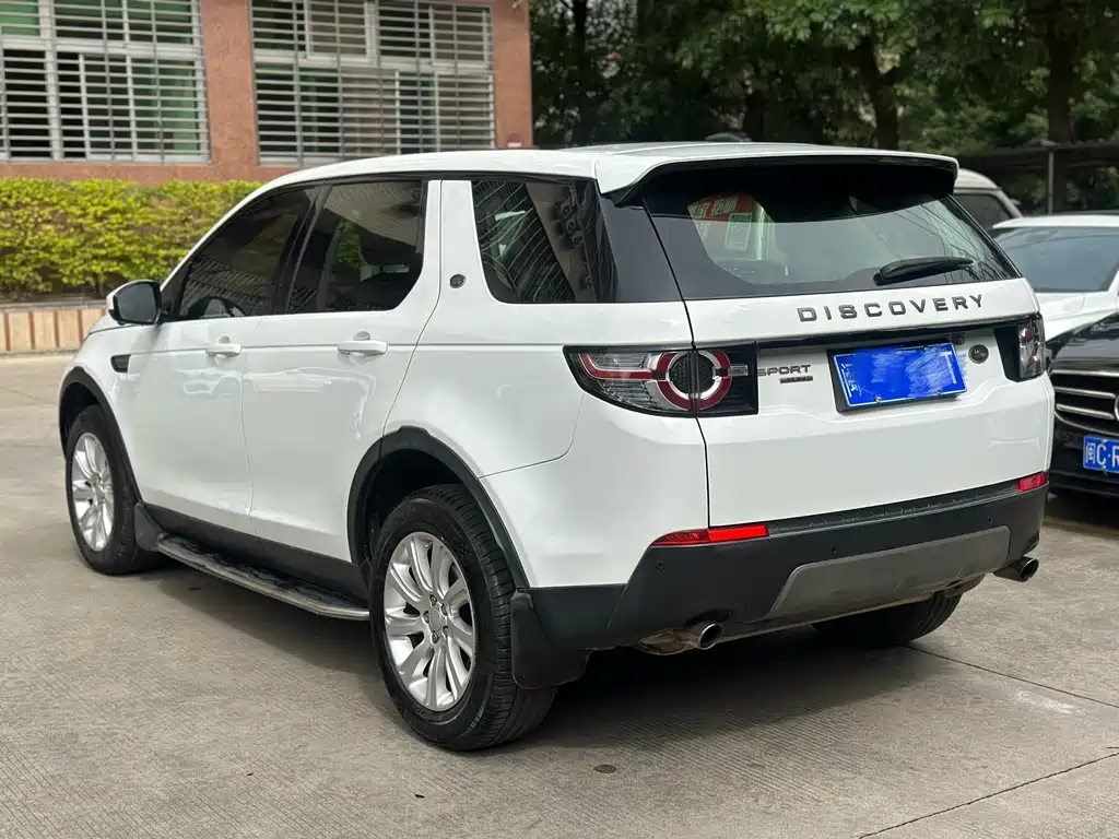 Land Rover Discovery Sport 2017 — фото 7