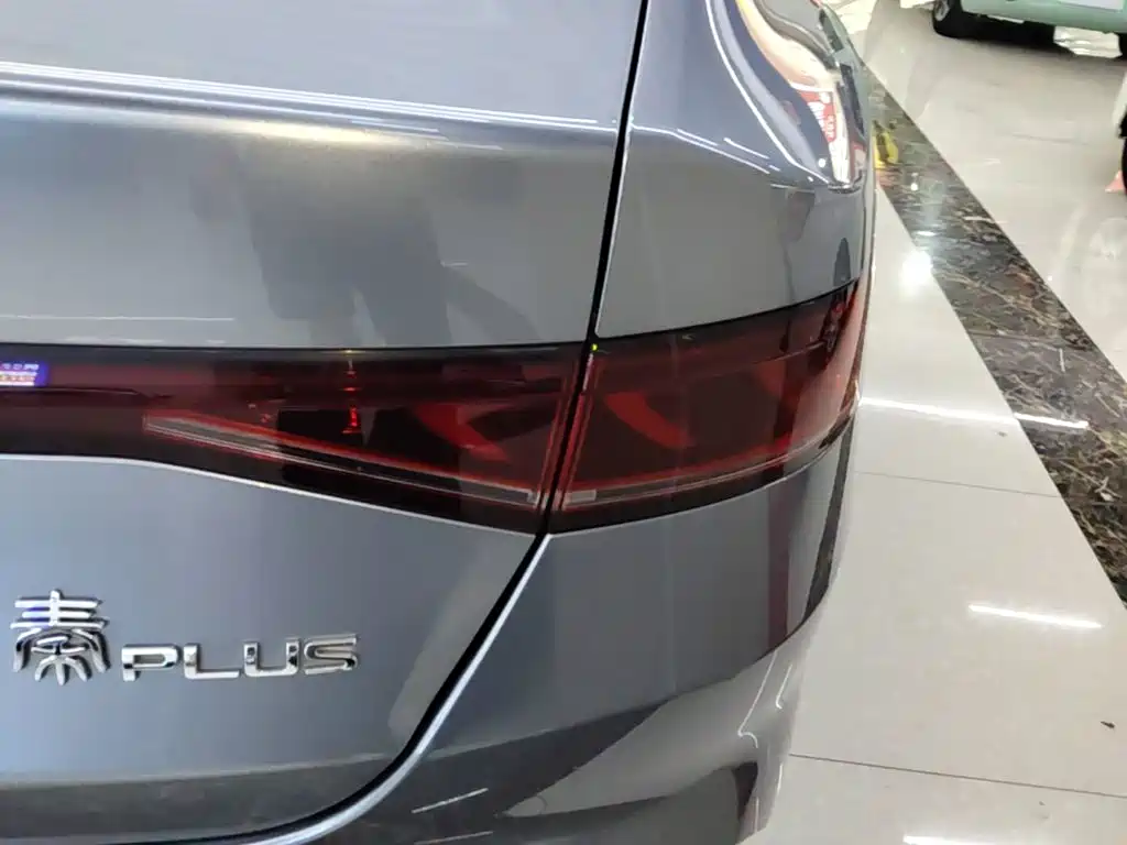 BYD Qin PLUS 2022 — фото 8