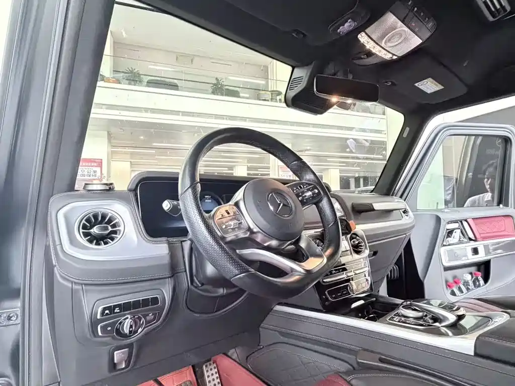 Mercedes-Benz G-Class 2024