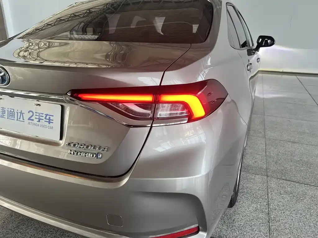 Toyota Corolla 2020 — фото 16