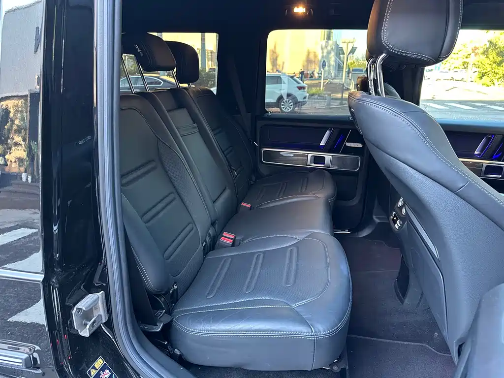 Mercedes-Benz G-Class 2023 — фото 10
