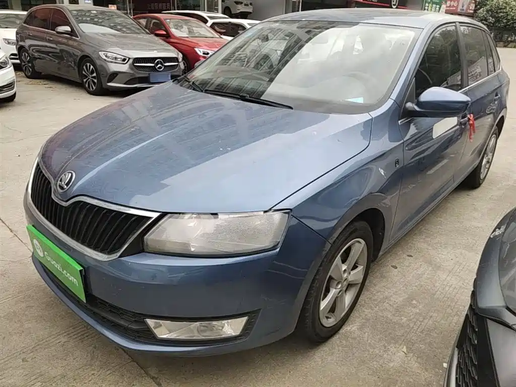 Skoda Rapid Spaceback 2016 — фото 2