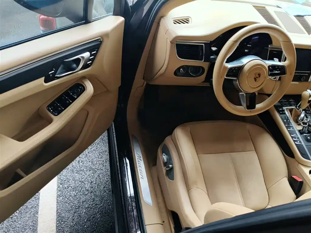 Porsche Macan 2016 — фото 16