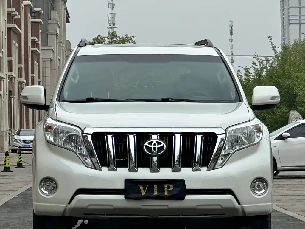 Toyota Prado 2016 — фото 2