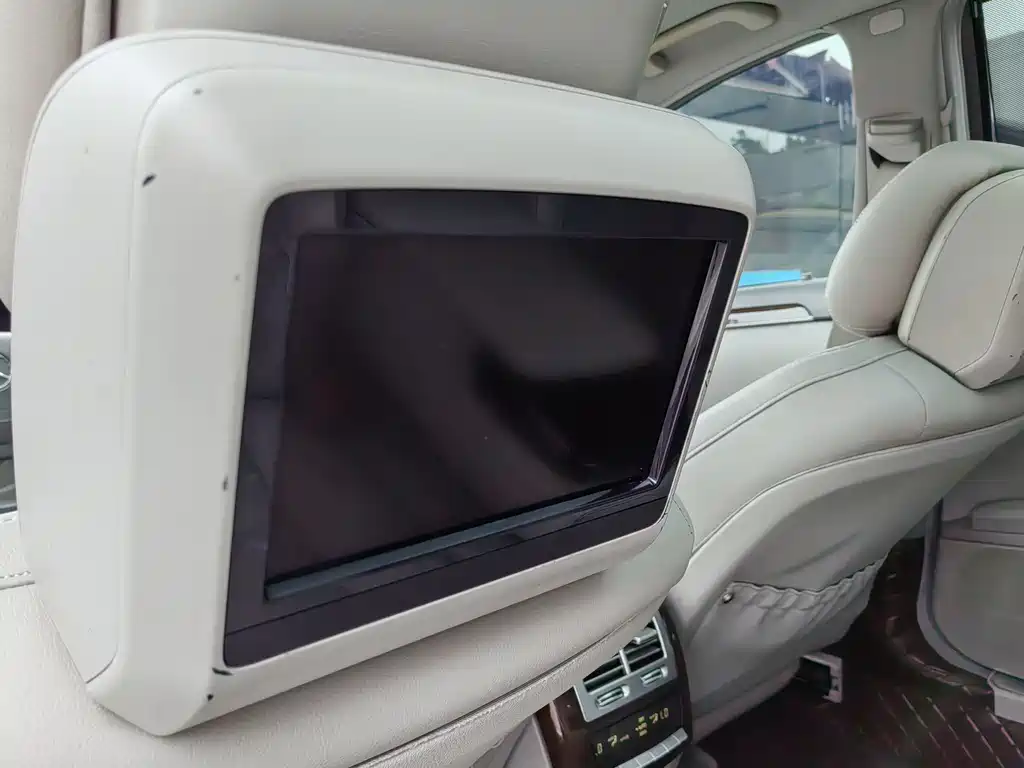 Mercedes-Benz S-Class 2011 — фото 26