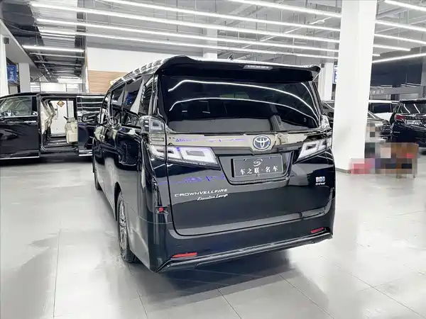 Toyota Vellfire 2023
