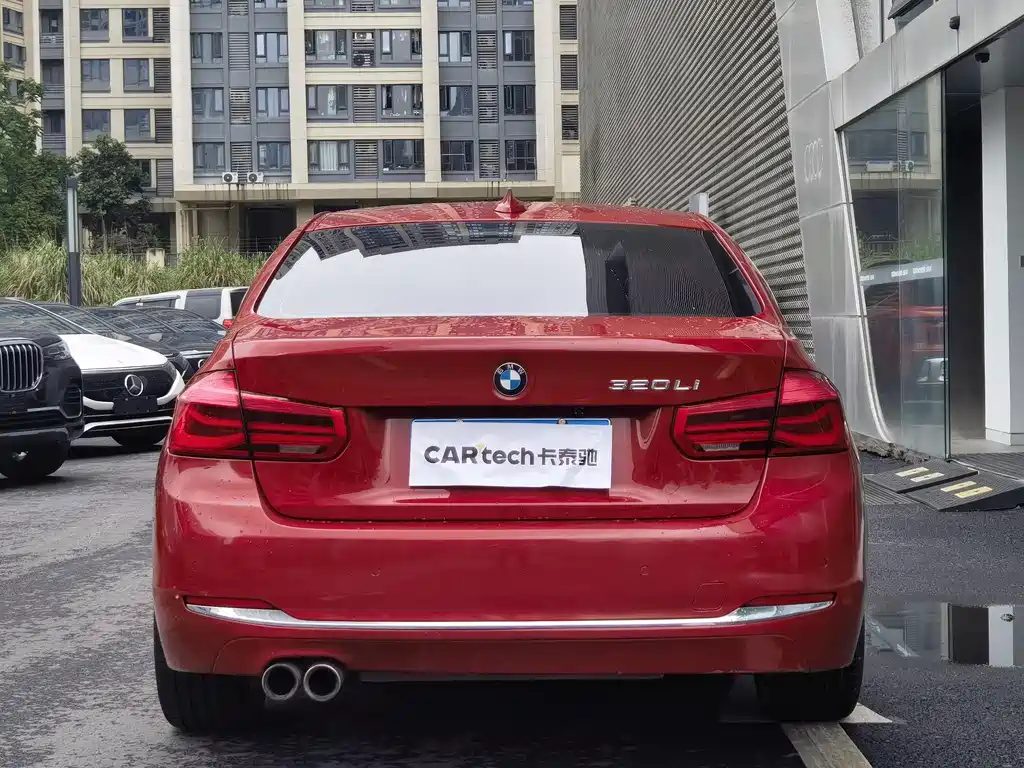BMW 3 Series 2018 — фото 6