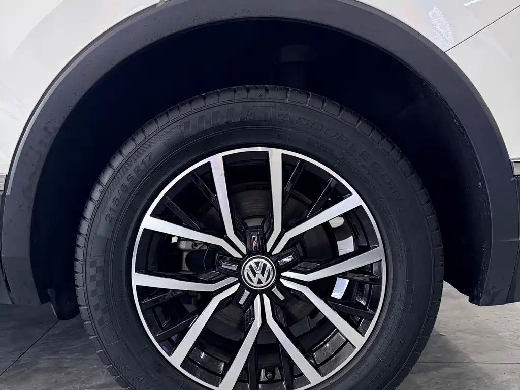 Volkswagen Tiguan L 2019 — фото 26