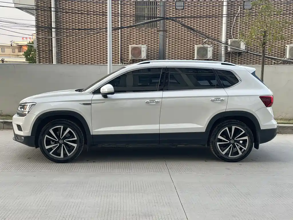 Volkswagen Tharu 2023