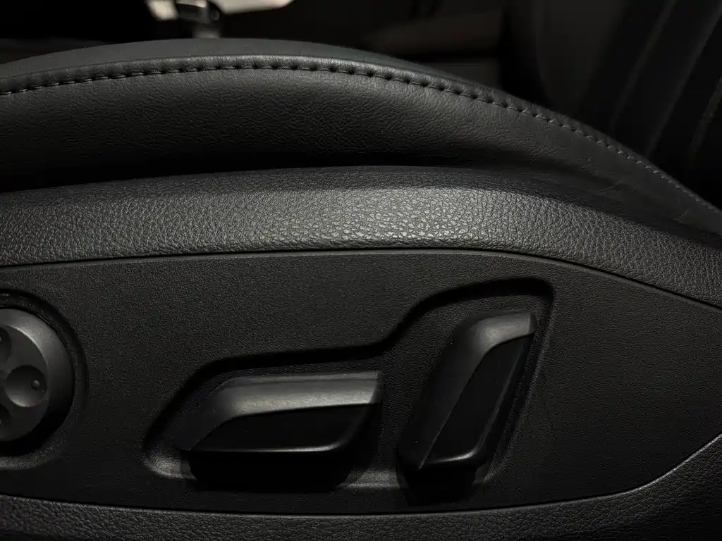 Audi A4L 2021 — фото 14