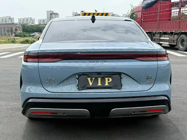BYD Han L 2025