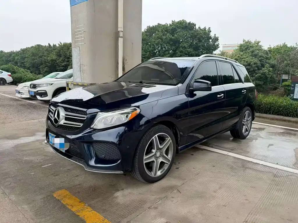 Mercedes-Benz GLE 2017 — фото 1