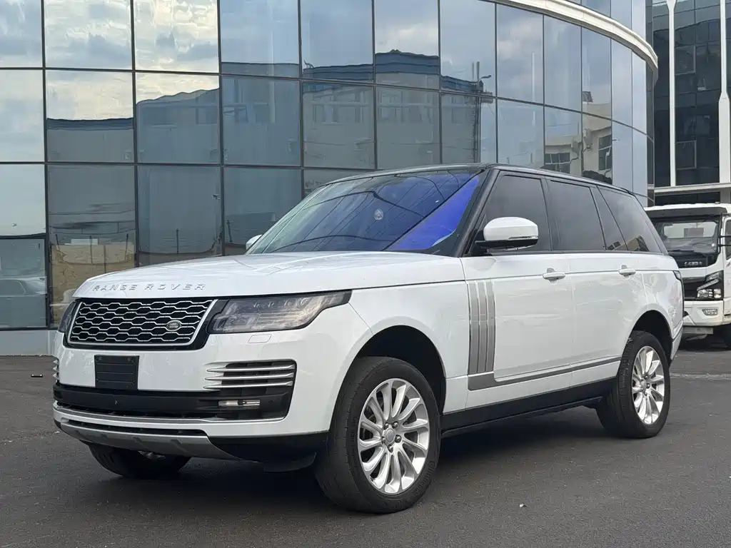 Land Rover Range Rover 2017 — фото 1