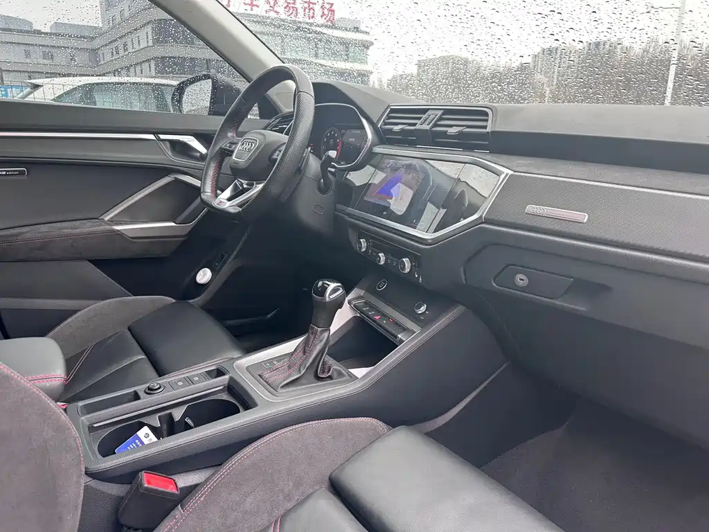 Audi Q3 Sportback 2022 — фото 21