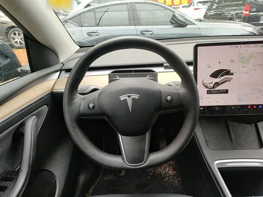 Tesla Model Y 2021 — фото 7