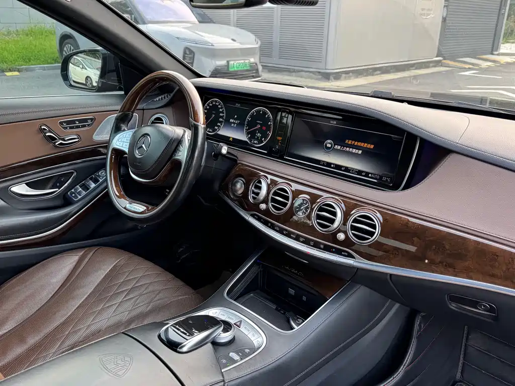 Mercedes-Benz Maybach S-Class 2017 — фото 17