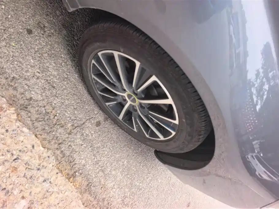 Roewe i5 2021