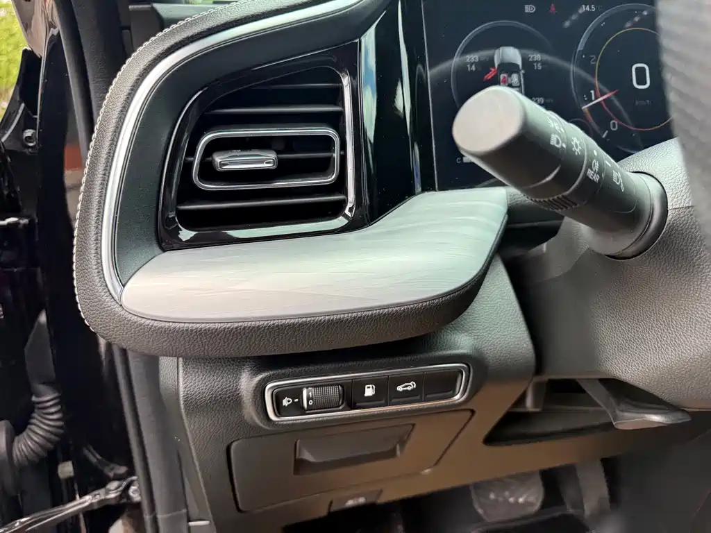 GAC Motor Trumpchi GS8 2023 — фото 22