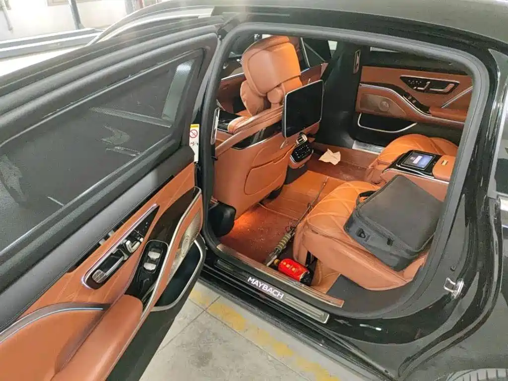Mercedes-Benz Maybach S-Class 2024