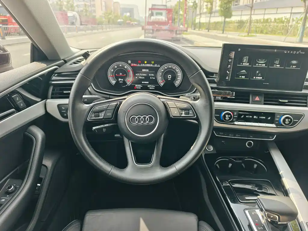Audi A5 2022 — фото 10