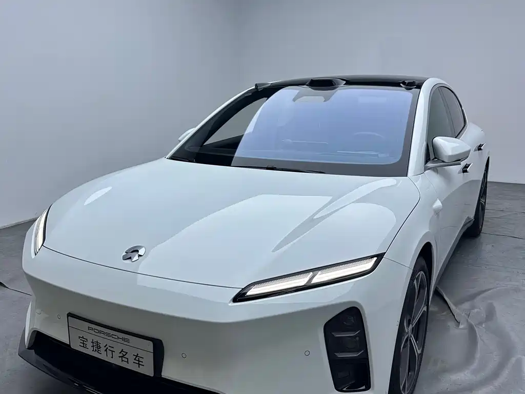 NIO ET5 2025