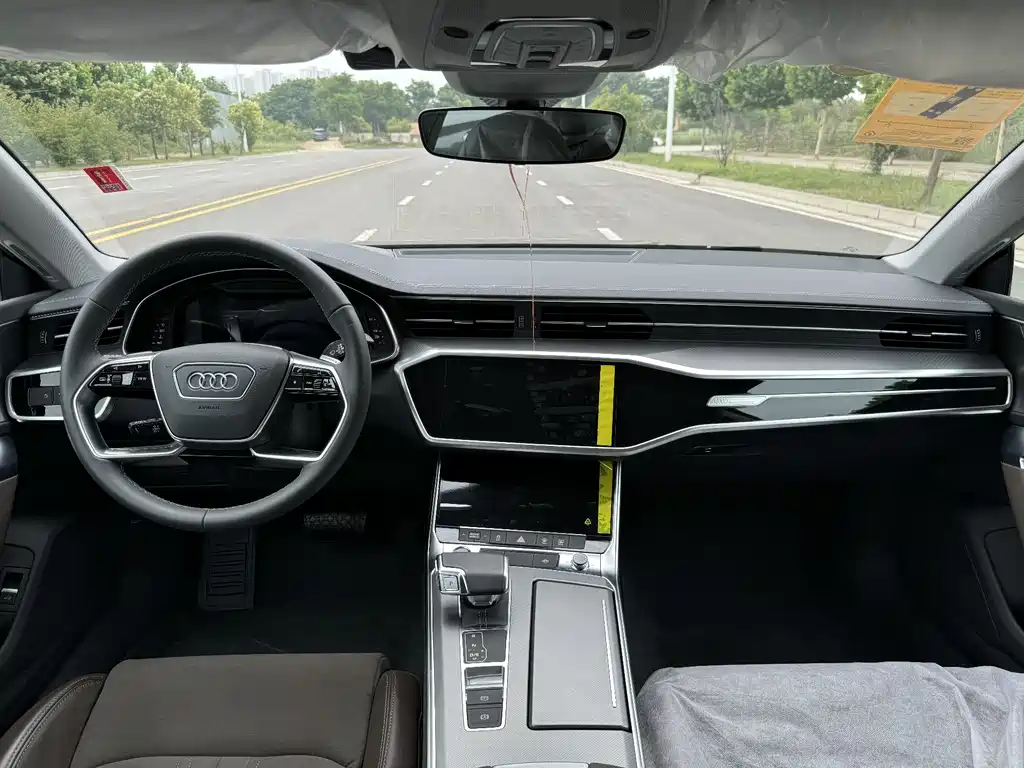 Audi A7L 2024 — фото 12