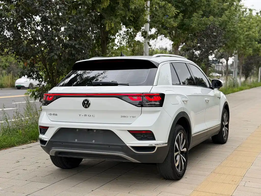 Volkswagen T-Roc 2023 — фото 22