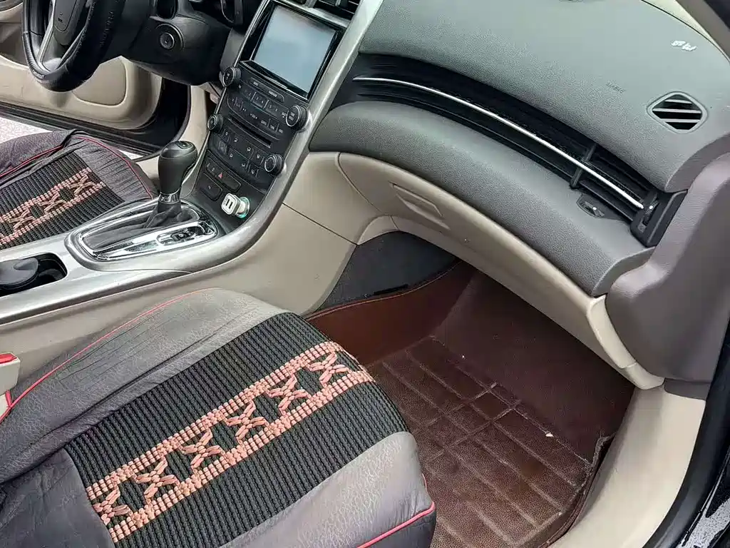 Chevrolet Malibu 2015 — фото 13