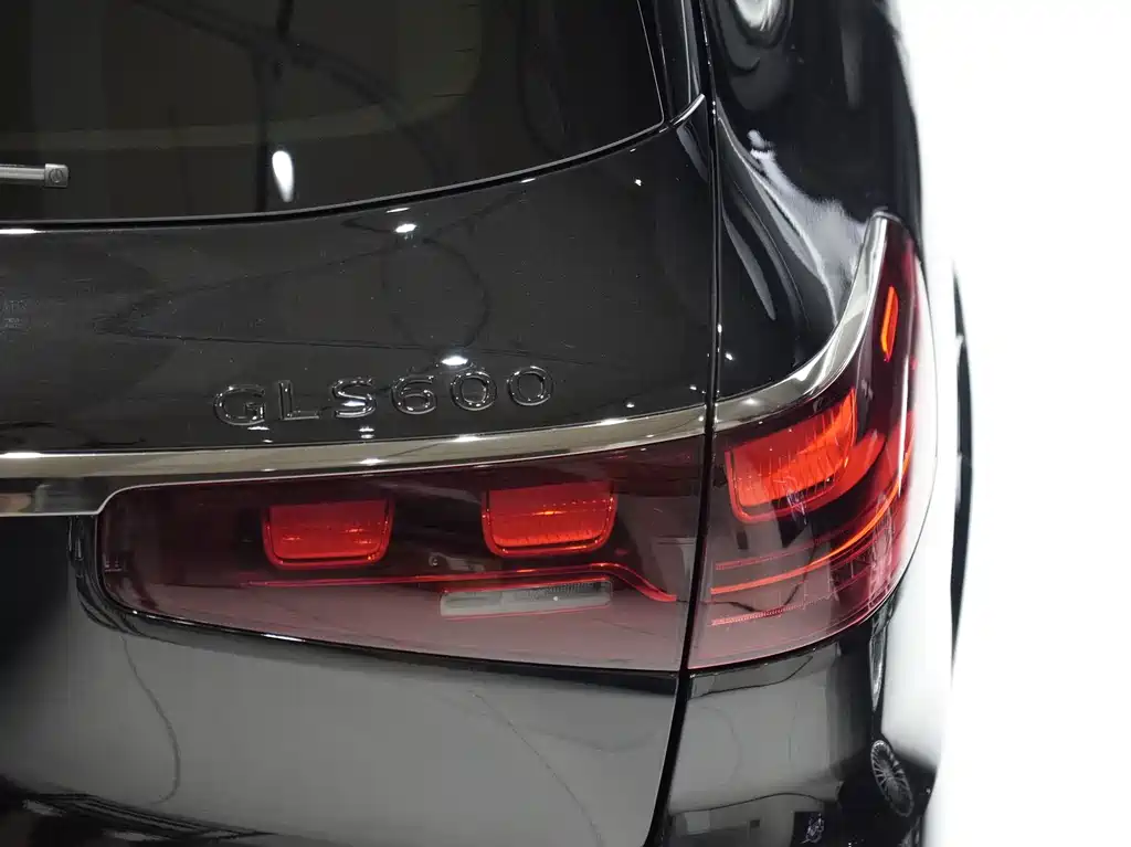 Mercedes-Benz GLS — фото 11