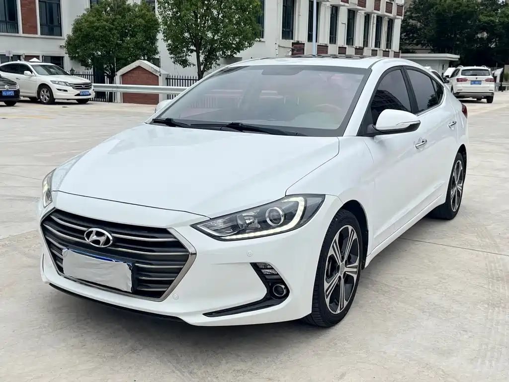 Hyundai Elantra 2019