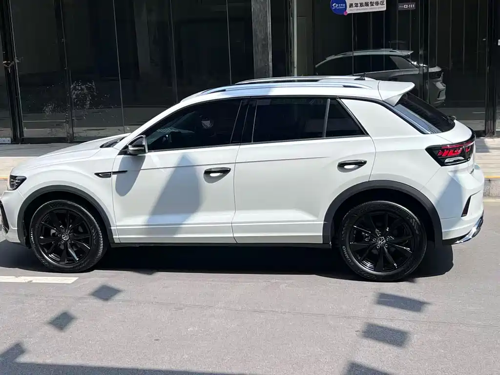 Volkswagen T-Roc 2025