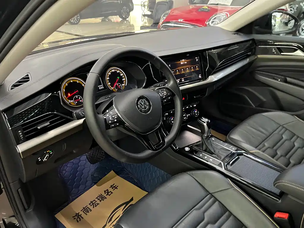 Volkswagen Passat 2018 — фото 11