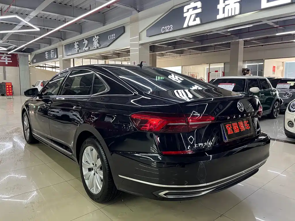 Volkswagen Passat 2018 — фото 5