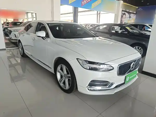 Volvo S90 2019