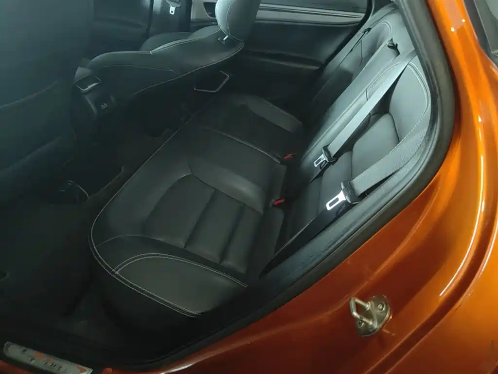 Geely Emgrand GS 2019 — фото 17