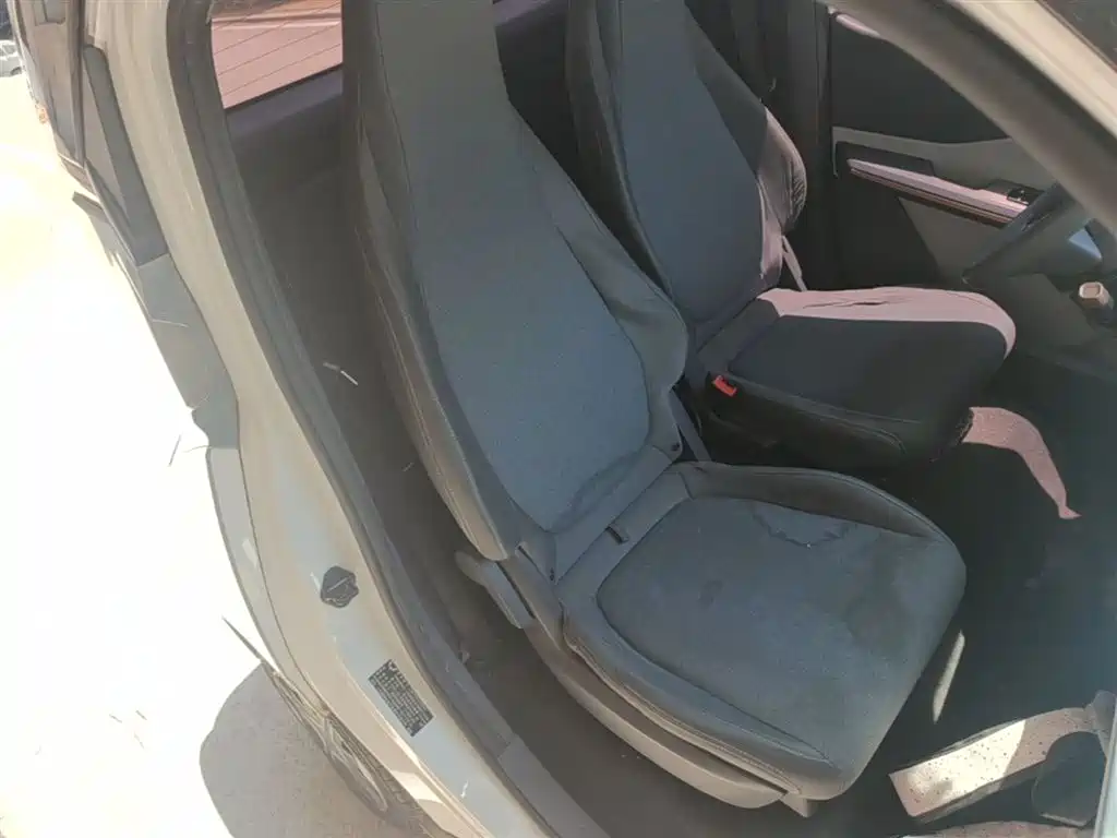 Wuling Nano EV 2022 — фото 25