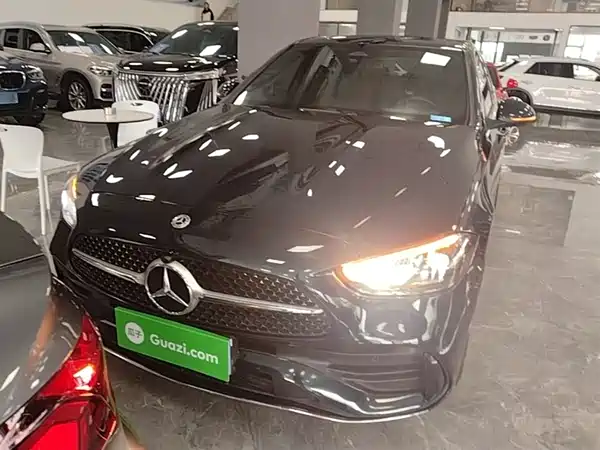Mercedes-Benz C-Class 2024