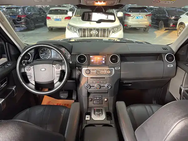 Land Rover Discovery 2016