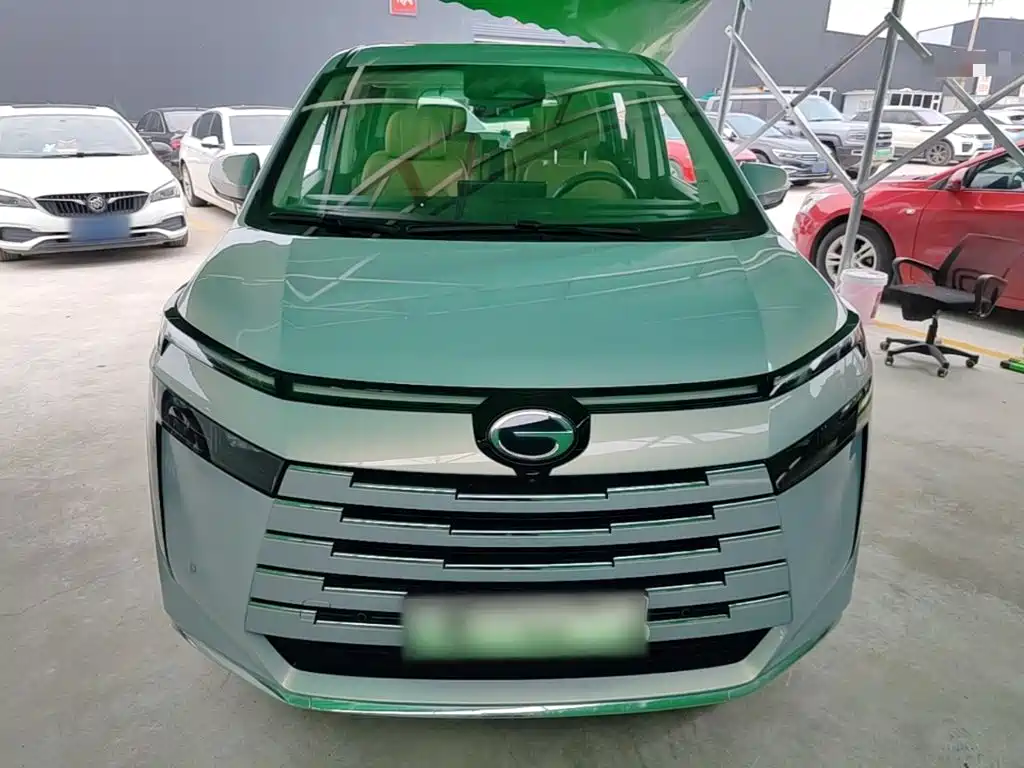 GAC Motor E8 PHEV 2024